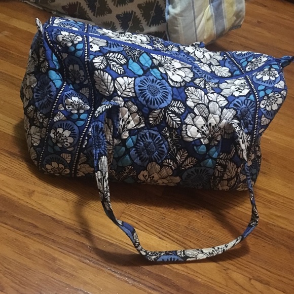 Vera Bradley Handbags - Vera Bradley large Duffel Bag